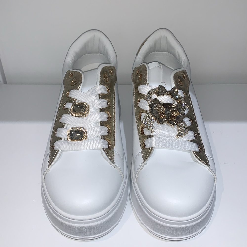 GOLD GEM STONE SNAKERS